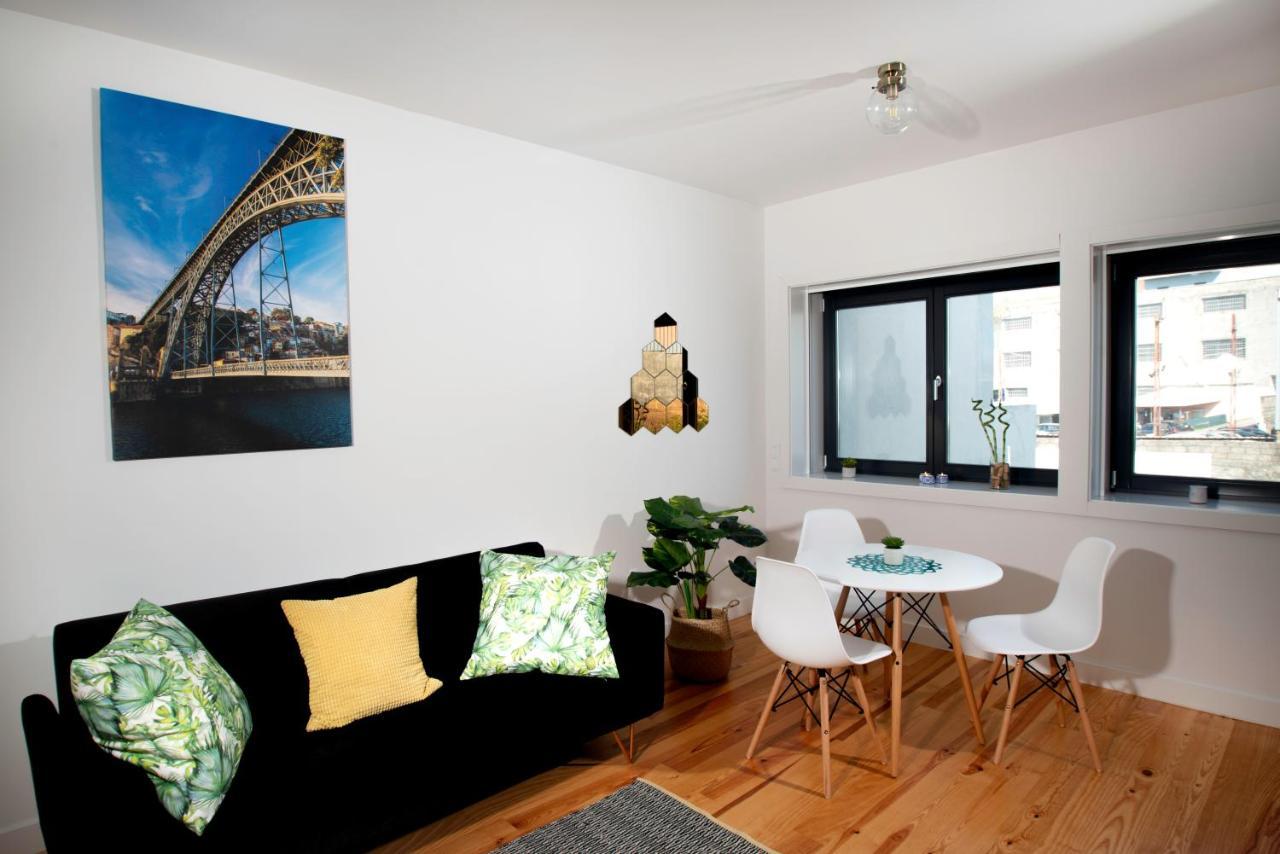 Guest H4U - Porto Batalha City Center Exterior foto